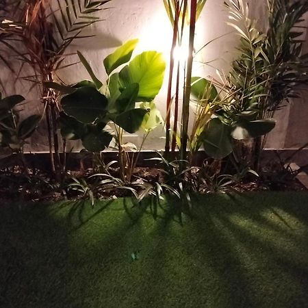 Kutus Bali Guesthouse Sanur Екстериор снимка