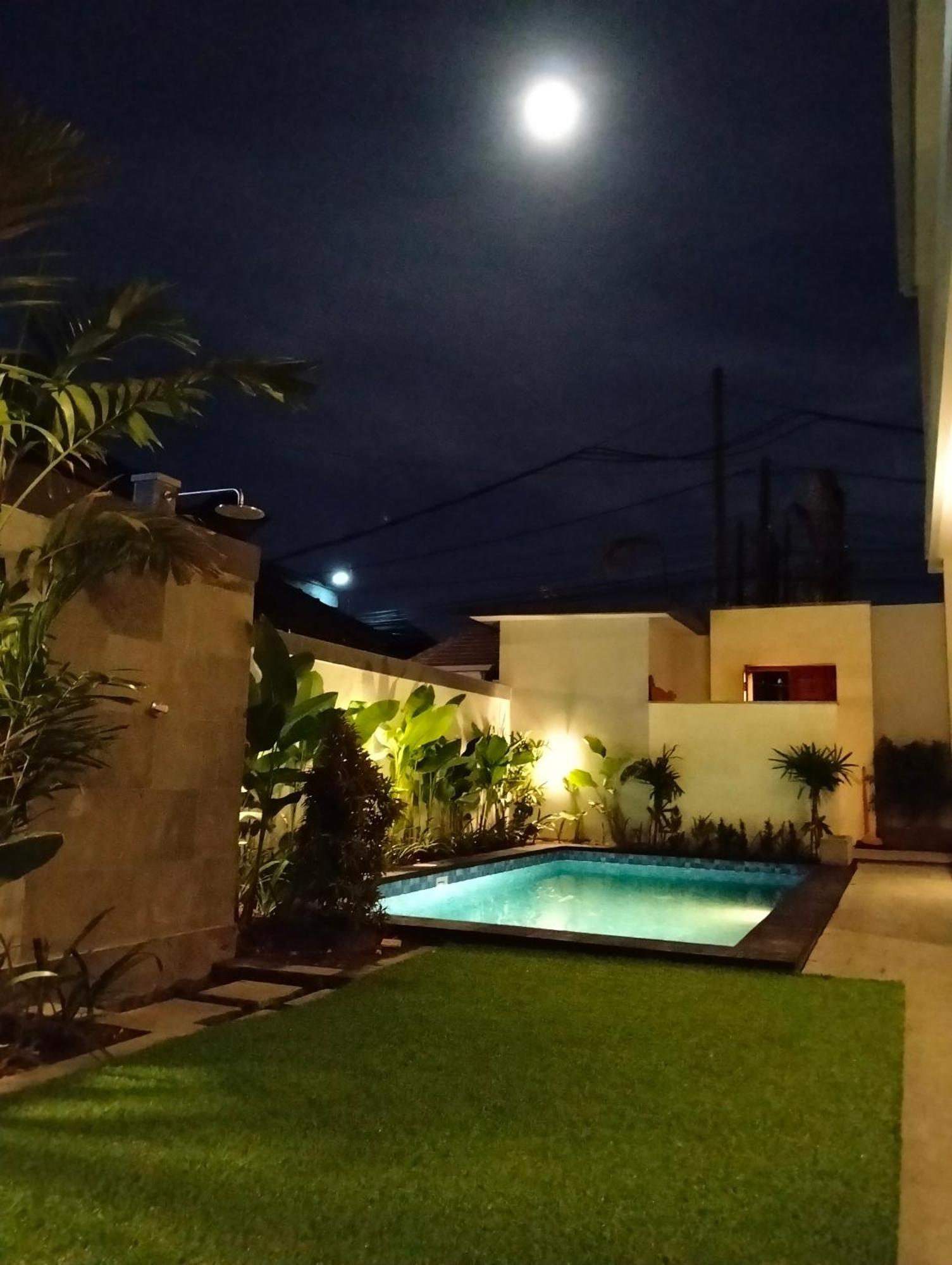 Kutus Bali Guesthouse Sanur Екстериор снимка