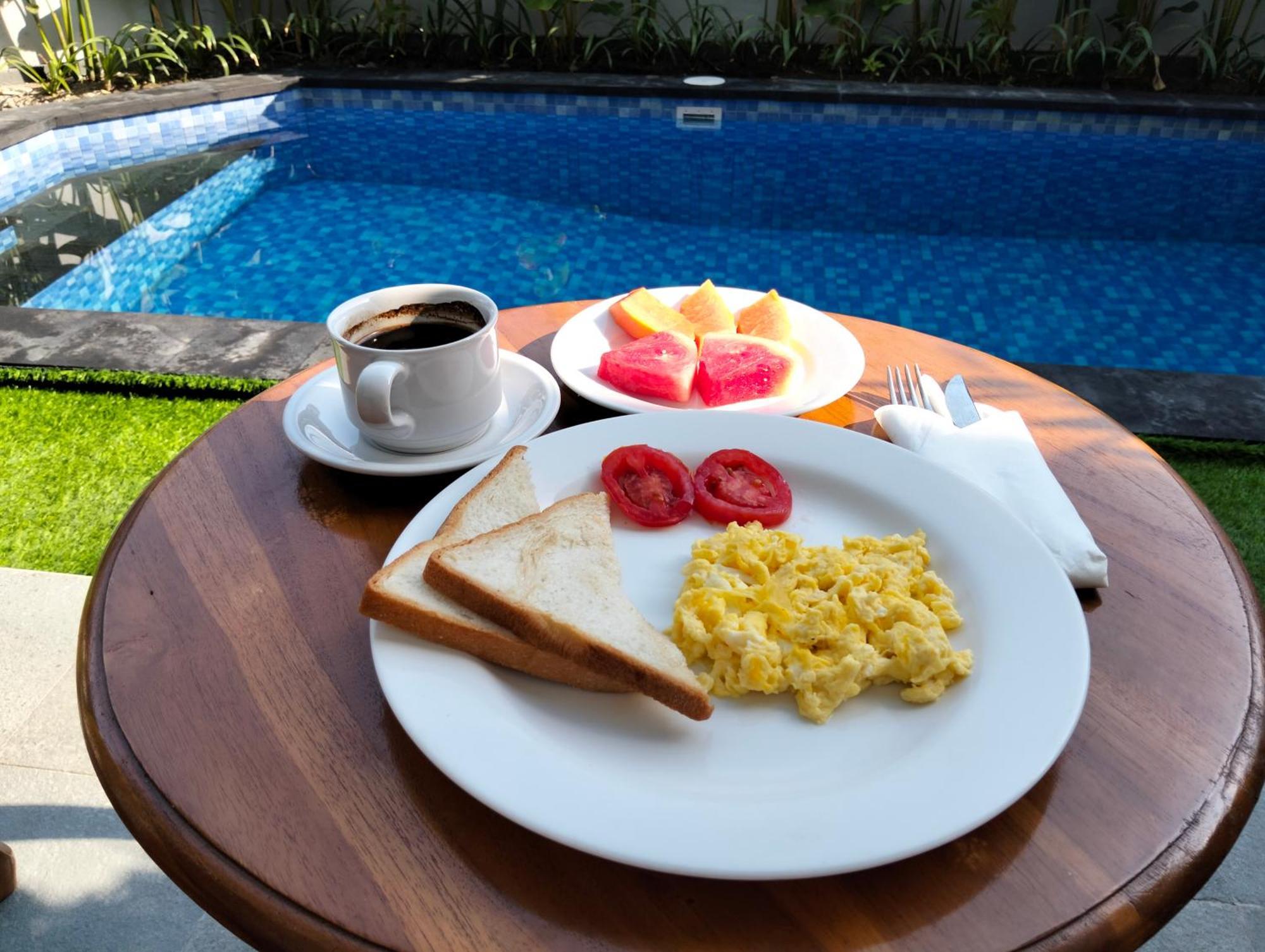Kutus Bali Guesthouse Sanur Екстериор снимка